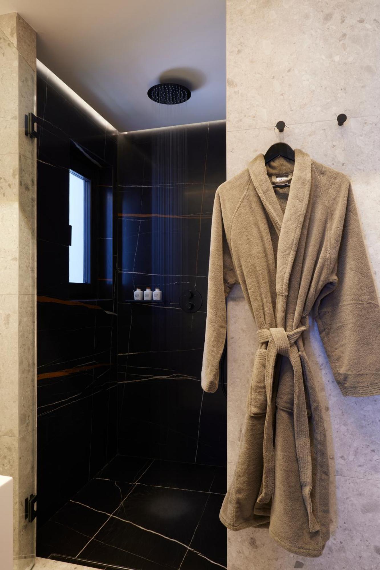 Akrotírion Aernia Suites & Art מראה חיצוני תמונה